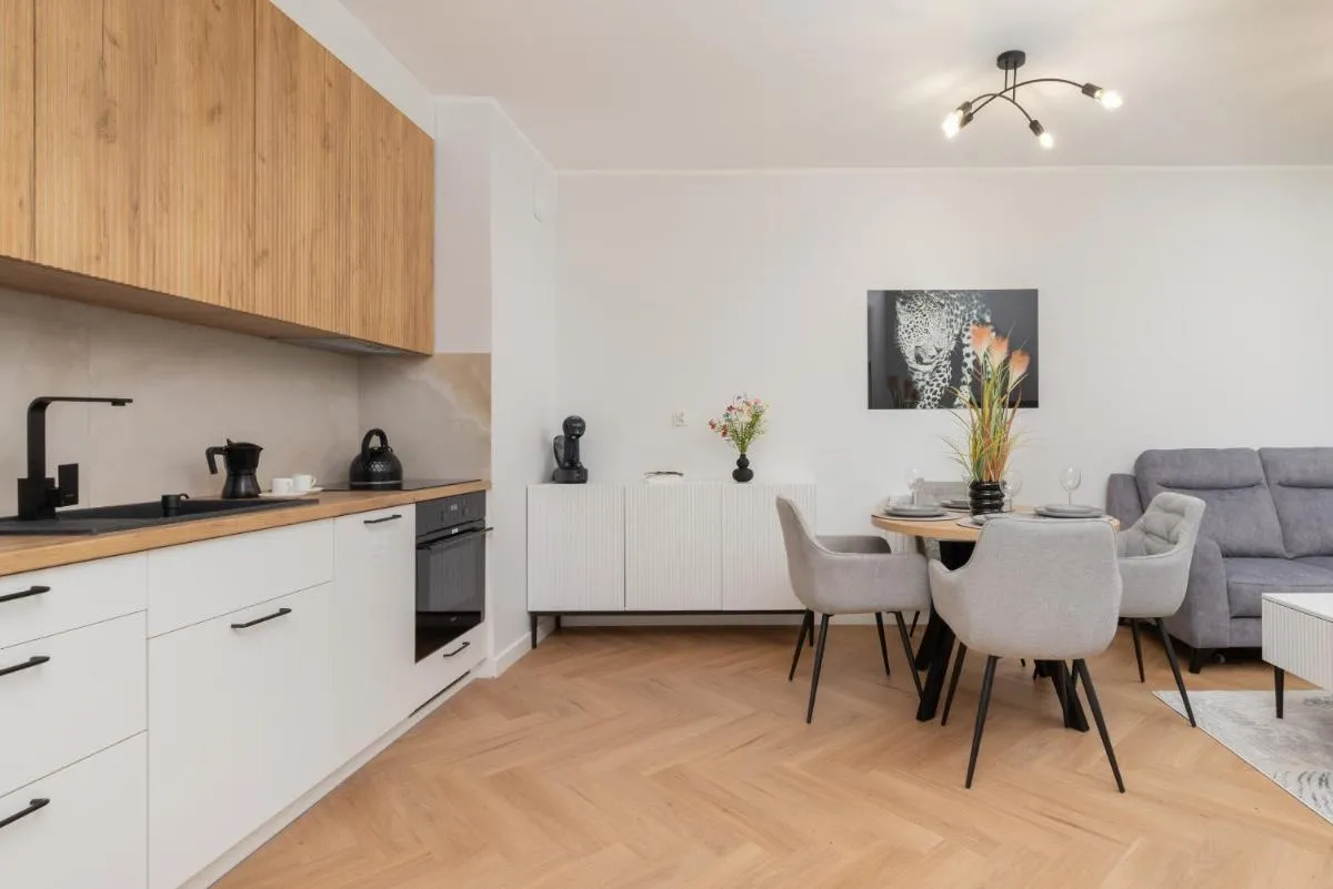 Image 3 of Nowa Letnica Comfortable Apartments with Balcony & Parking Gdańsk by Renters