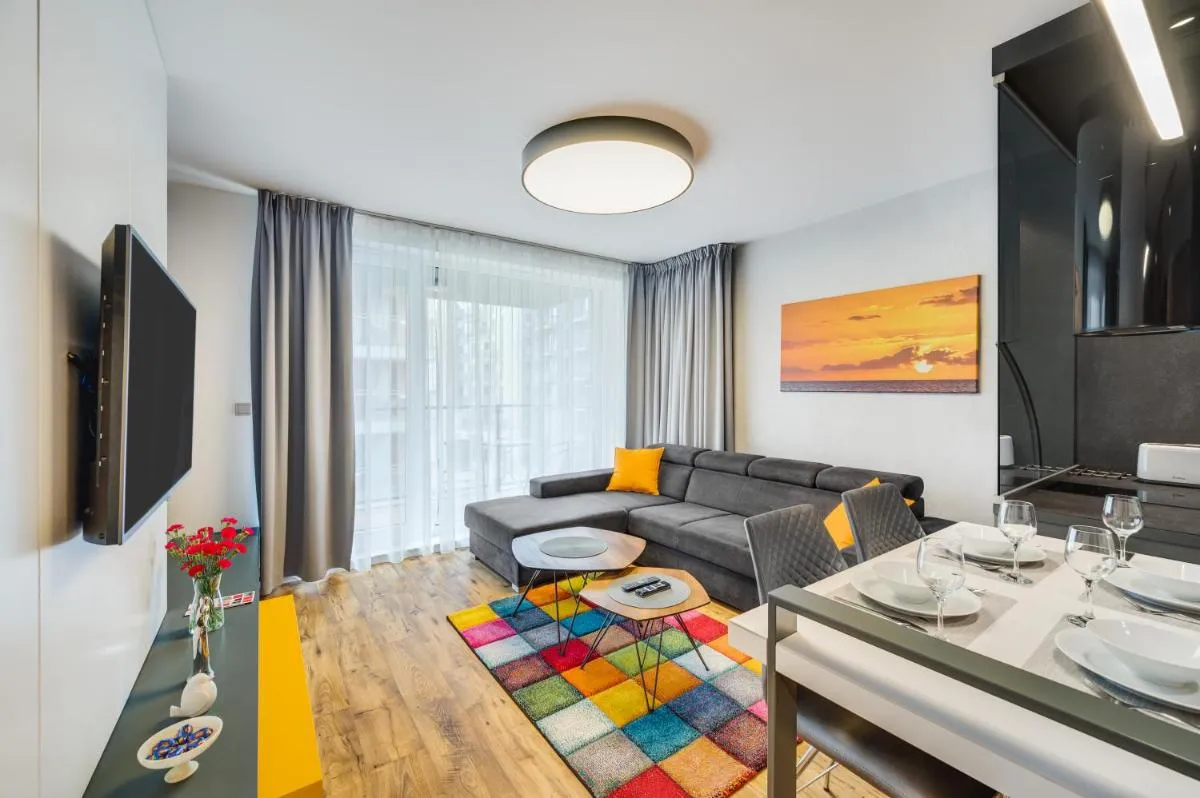 Image 2 of OLD TOWN APARTMENT CHMIELNA PARK