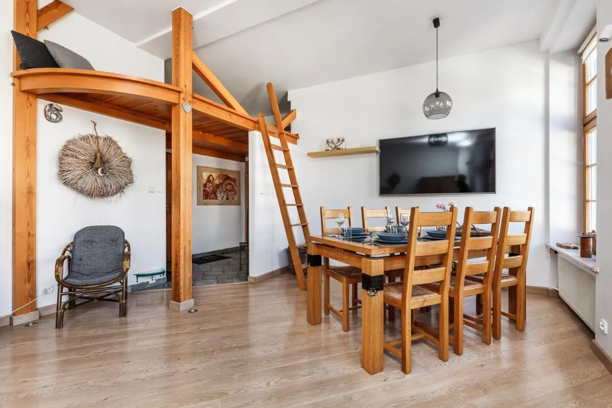 Image 2 of Old Town Piwna