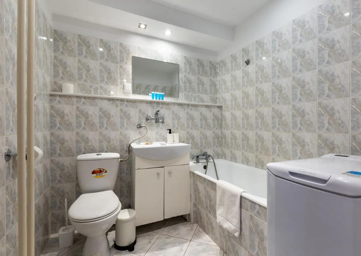 Image 2 of Ostroroga Standard Studio