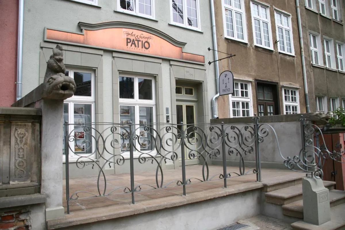 Image 2 of Patio Apartments – Old Town