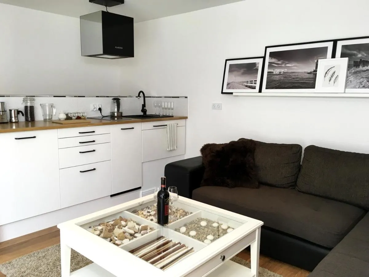 Image 2 of Sea Apartment 150m do morza