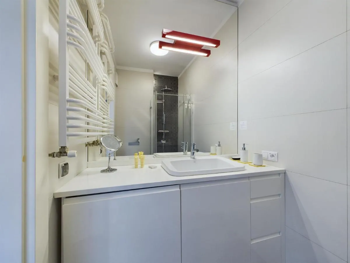 Image 4 of Słoneczny Apartament Czesława Miłosza z Parkingiem by Renters