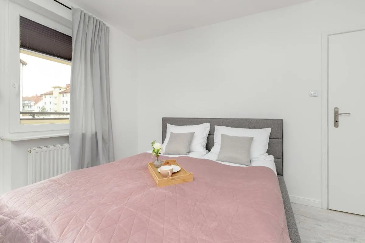 Image 1 of Spacious Family Apartment with 3 Bedrooms in Gdansk by Renters