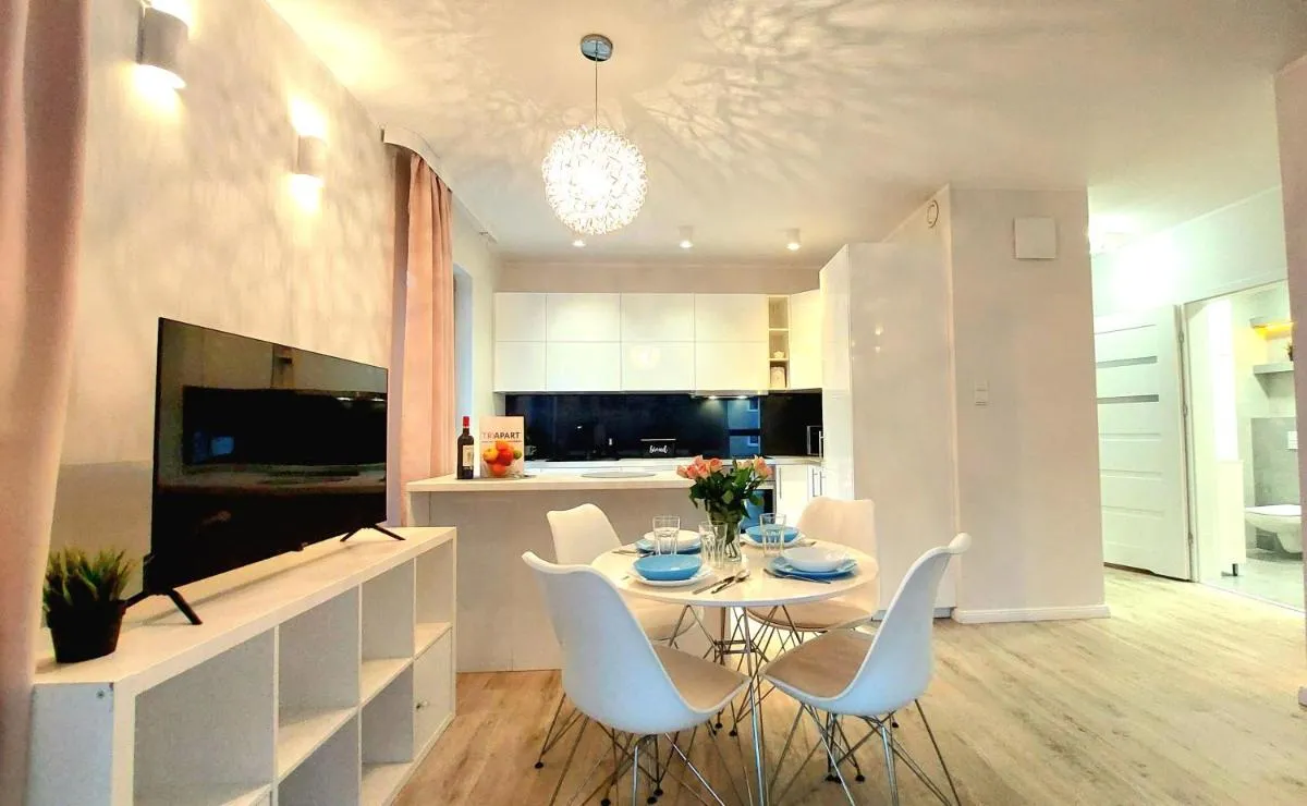 Image 4 of Sunny Breeze Apartment next to the beach by TriApart