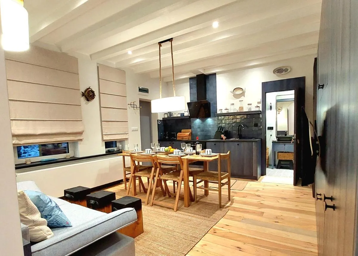 Image 3 of The Old Fisherman’s Nest by TriApart