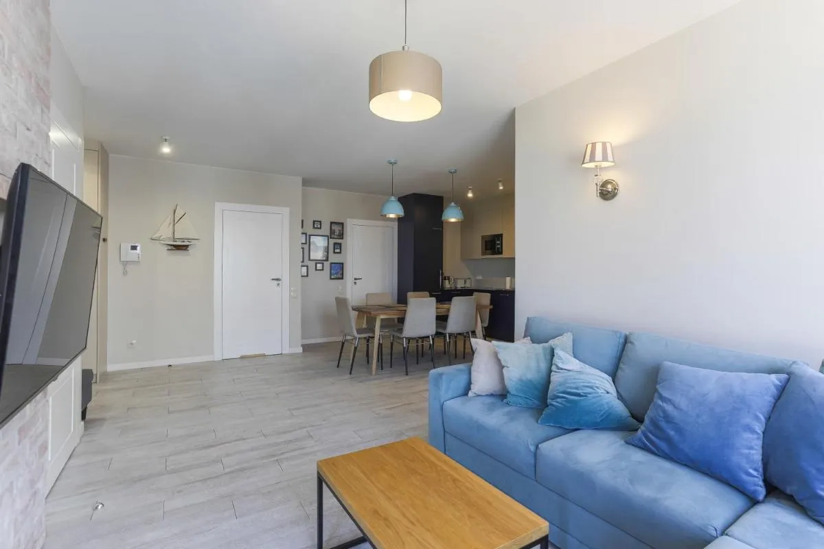 Image 4 of Unique Motlawa Riverbank Apartment