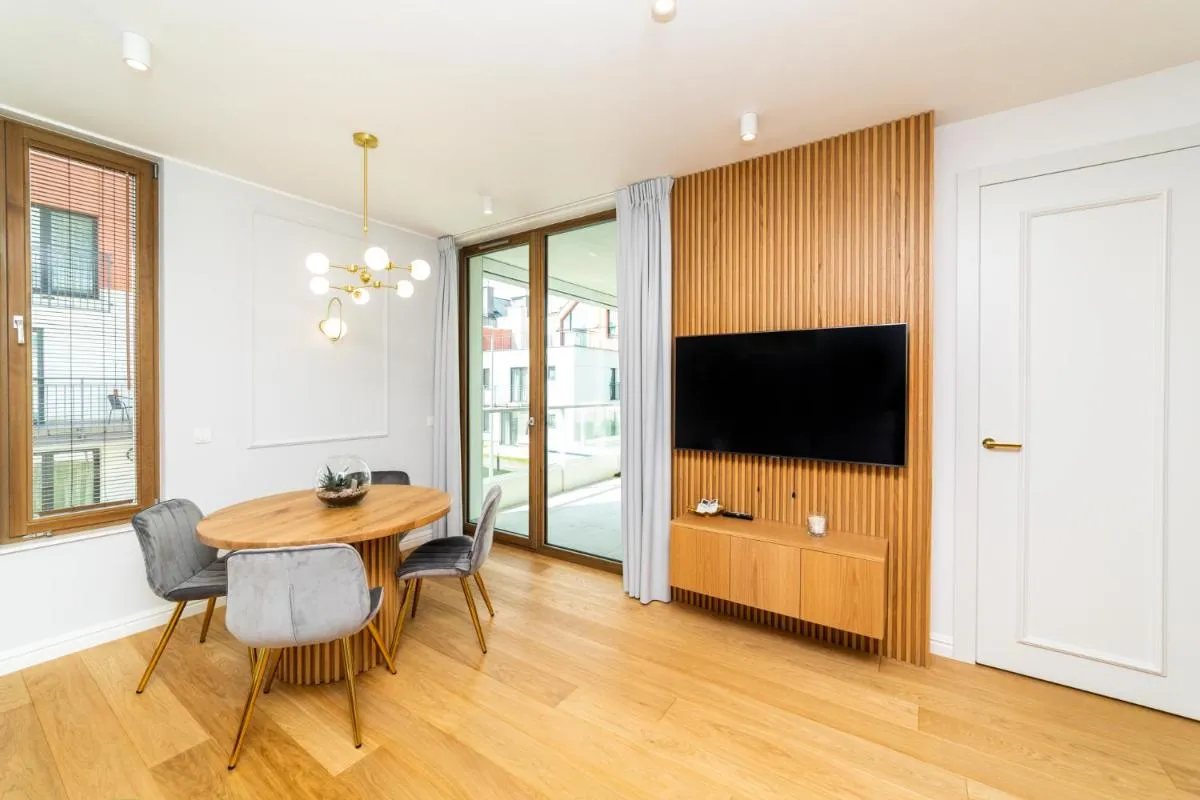 Image 4 of White Deluxe with terrace by OneApartments