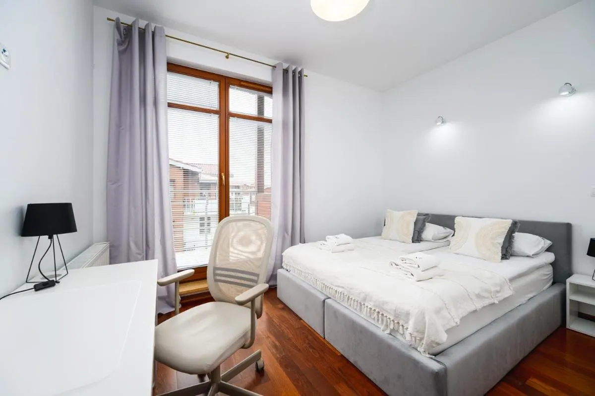 Image 1 of White Sea – Neptun Park by OneApartments