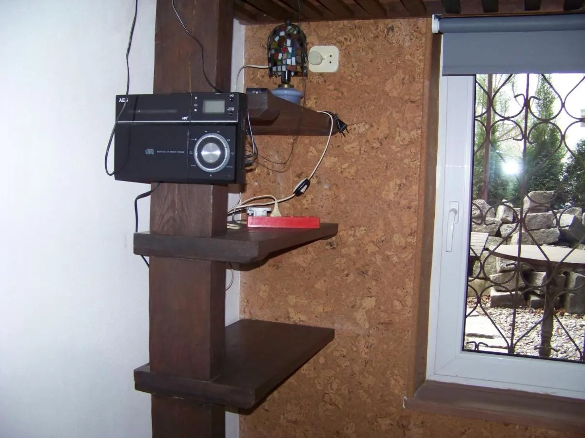 Image 4 of Alexandria Apartment