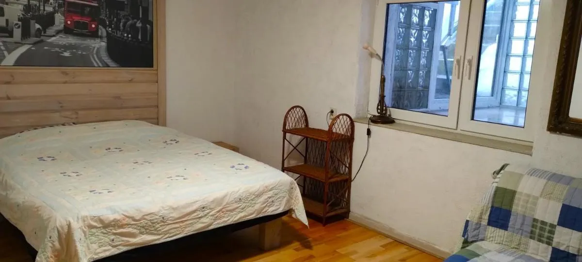 Image 6 of Alexandria Apartment