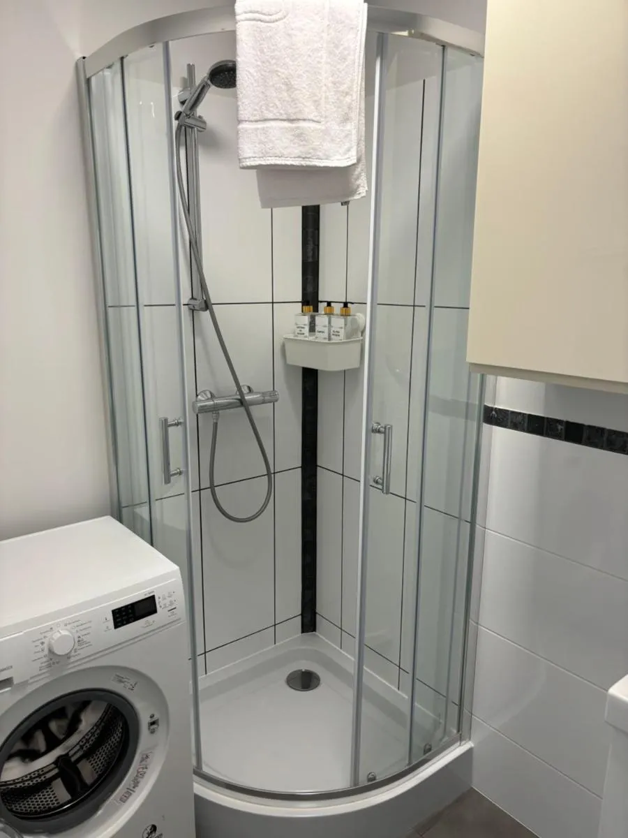 Image 2 of Apartament Street Art ZASPA – wśród murali