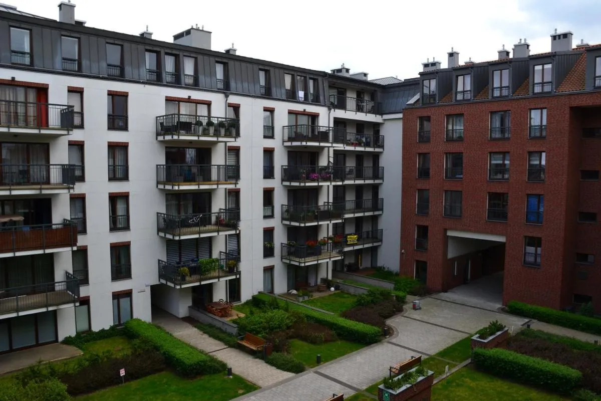 Image 5 of Apartamenty Centrum nad Motławą z widokiem na patio z balkonem