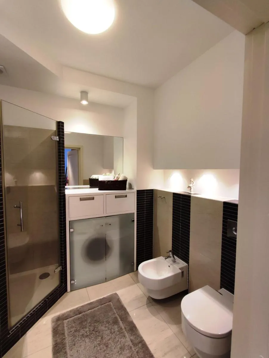 Image 4 of Artus Apartment