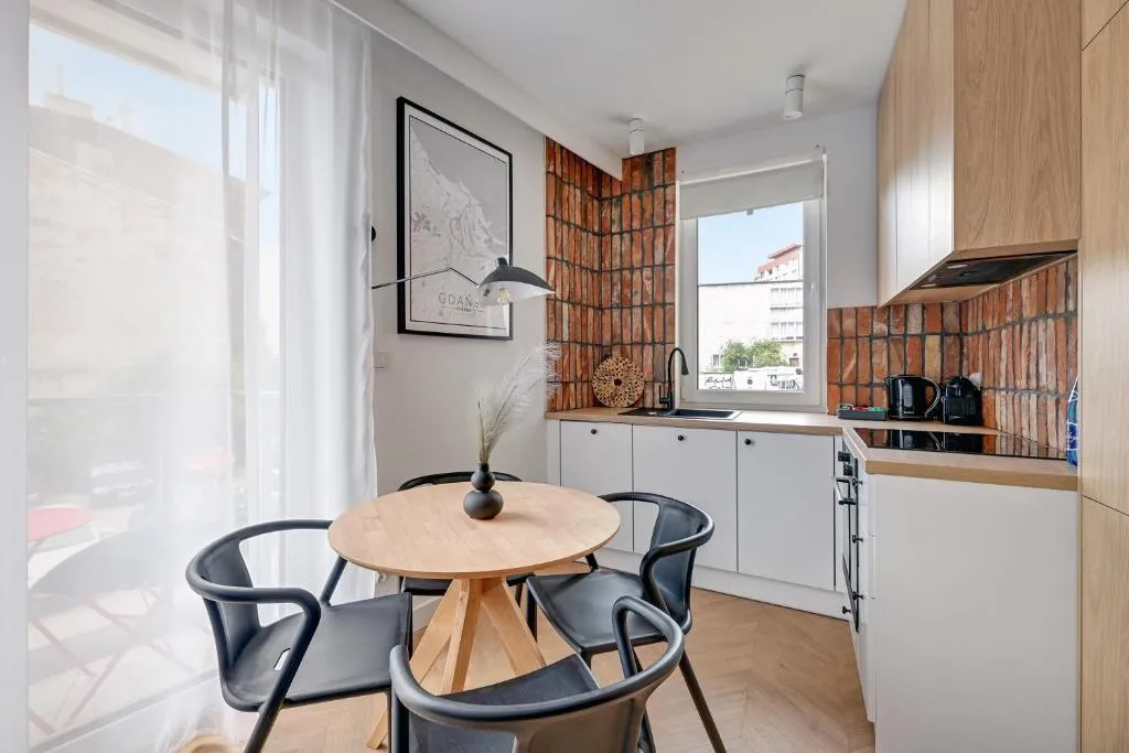 Image of Aura 40 City Center & Free Parking by Downtown Apartments