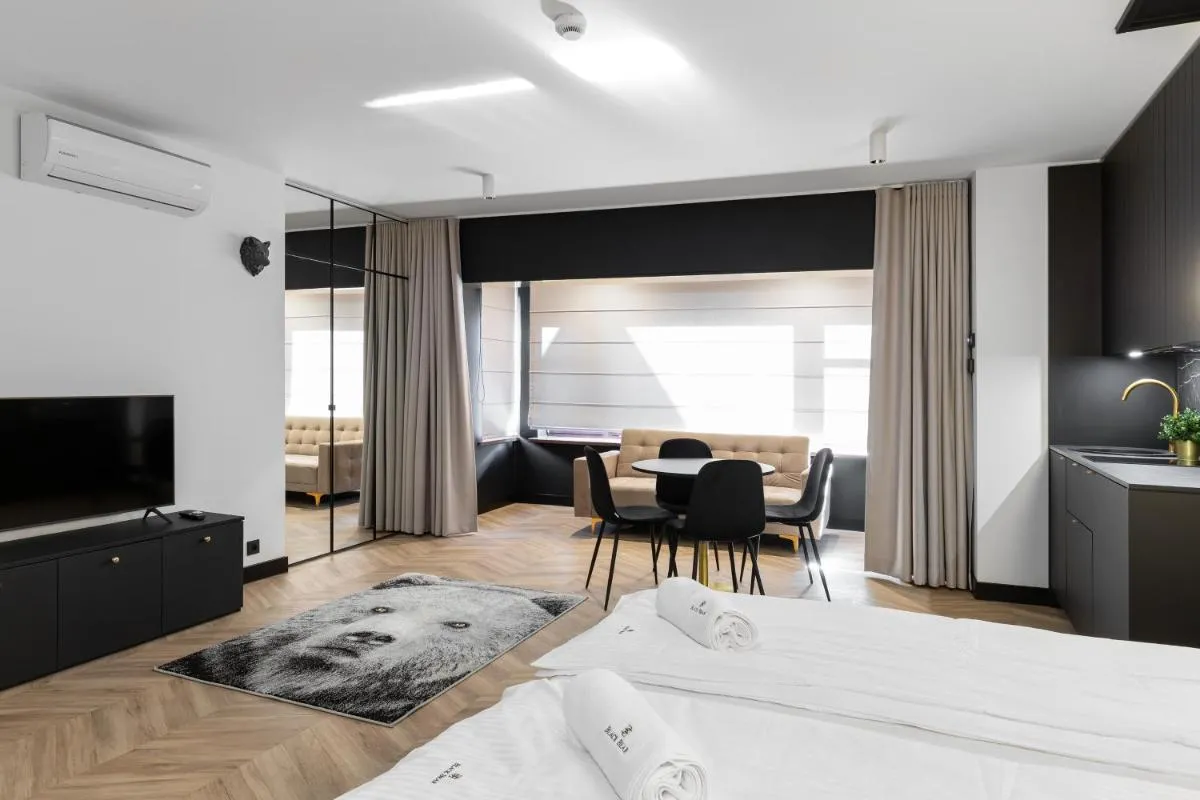 Image 4 of BLACK BEAR