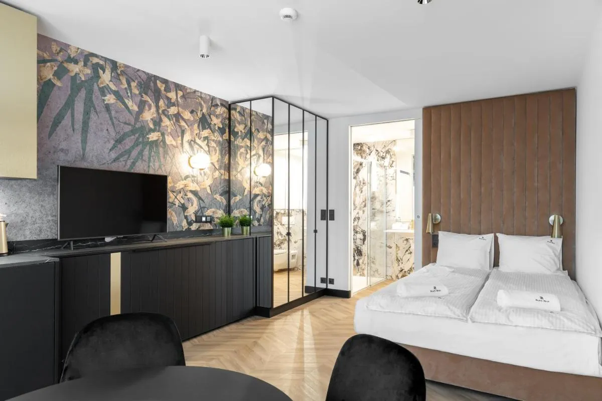 Image 1 of BLACK BEAR