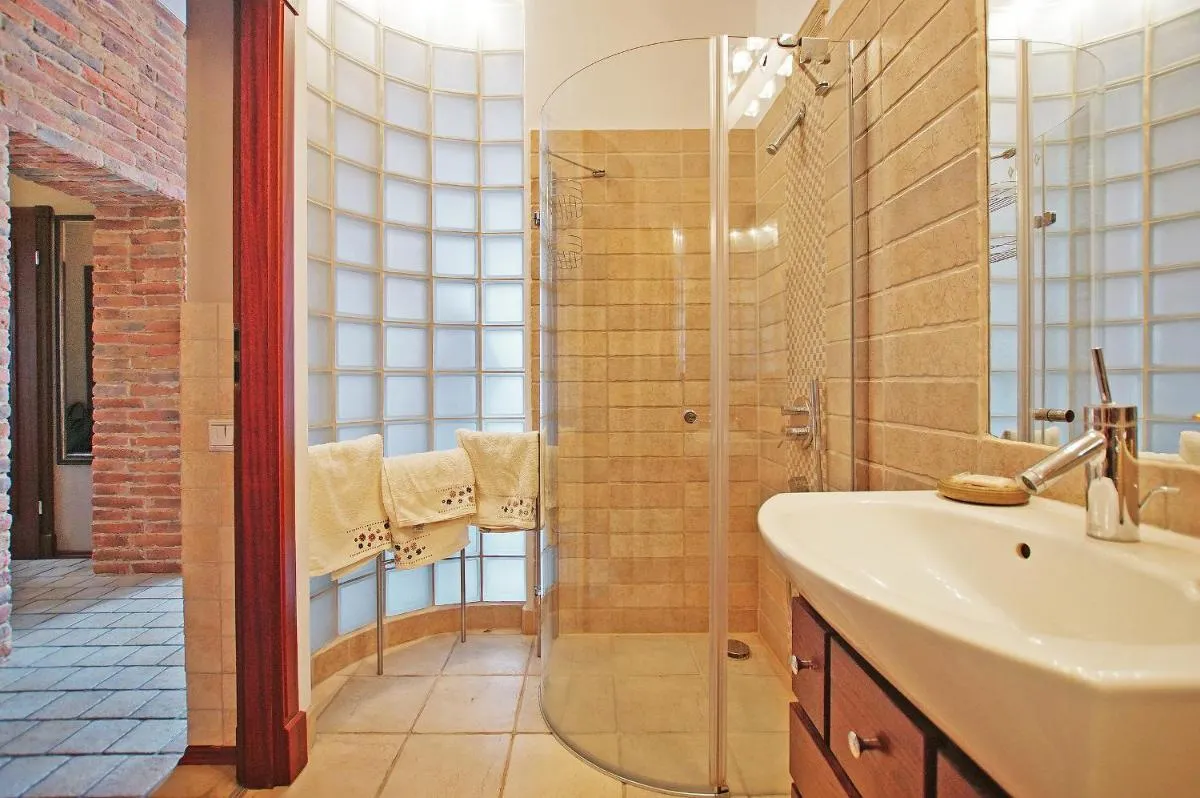 Image 2 of BaySide Apartments MainCity