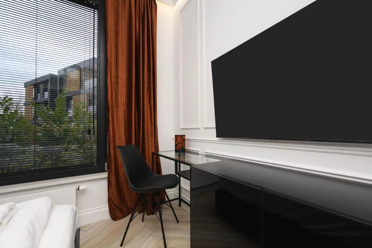 Image 4 of Black Diamond with terrace – Botanica Jelitkowo by OneApartments