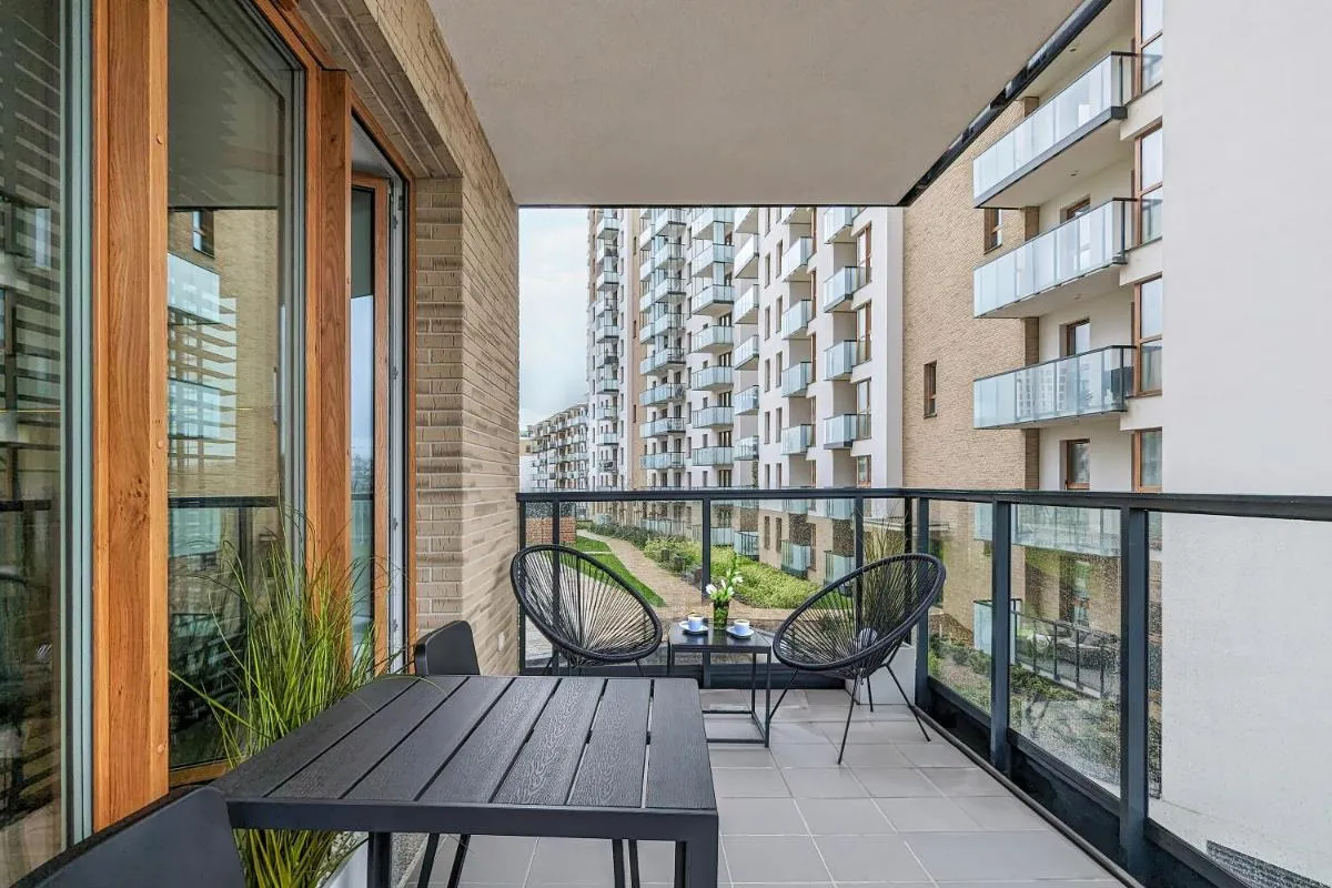 Image 2 of Bright & Modern Apartment with Parking near Arena Gdansk by Noclegi Renters