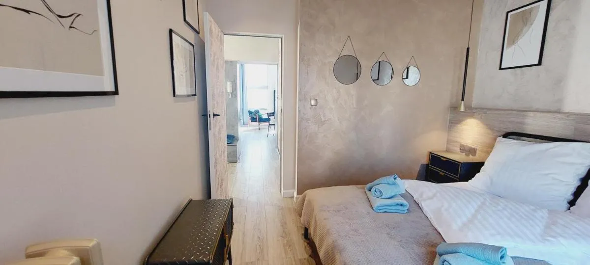 Image 5 of Central Apartments Astoria 2