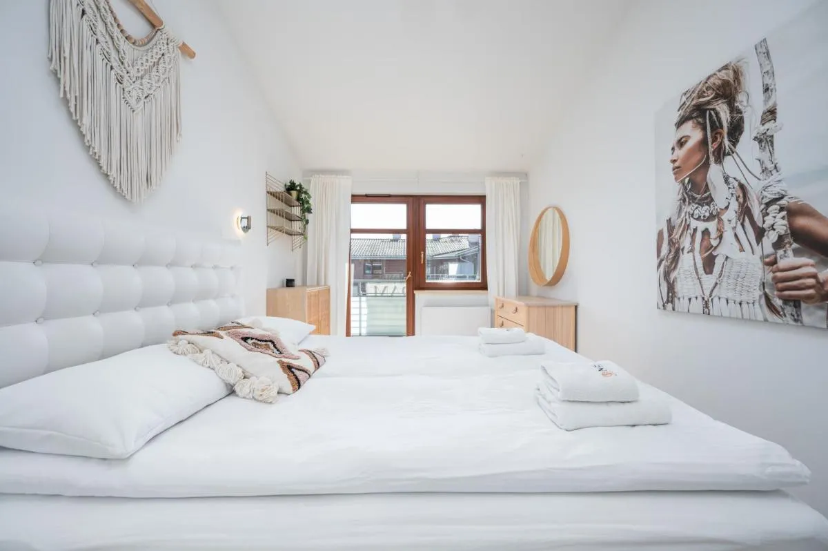 Image 6 of Classy White by OneApartments