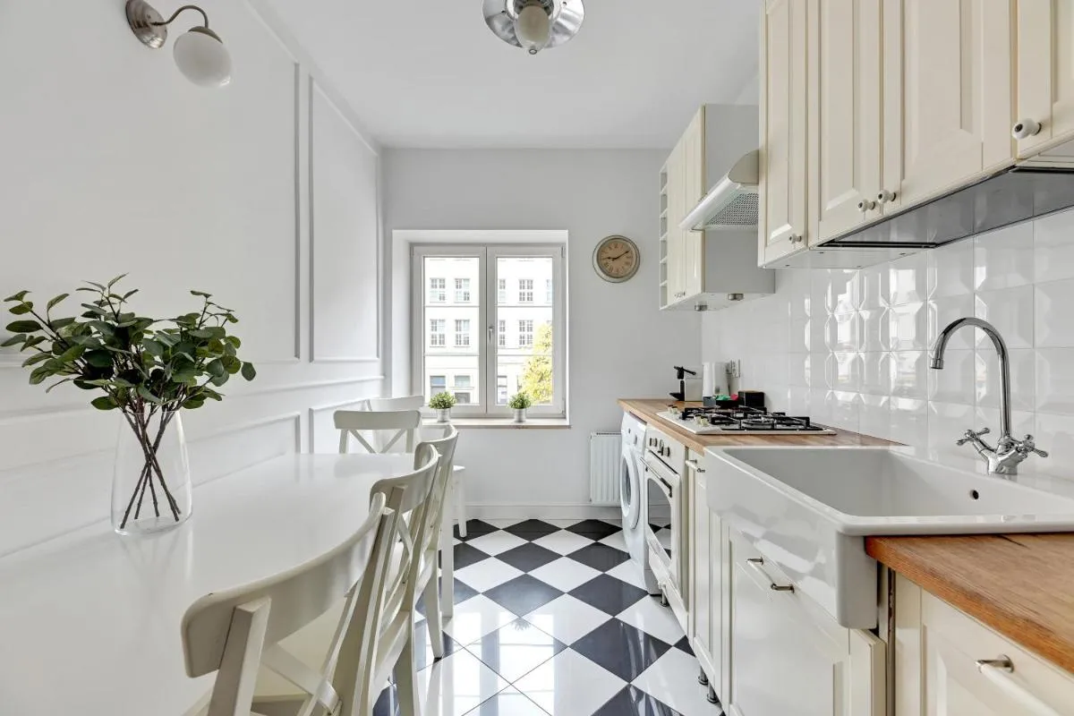 Image 6 of Długi Targ Street, Main Old Town & Riverside by Downtown Apartments