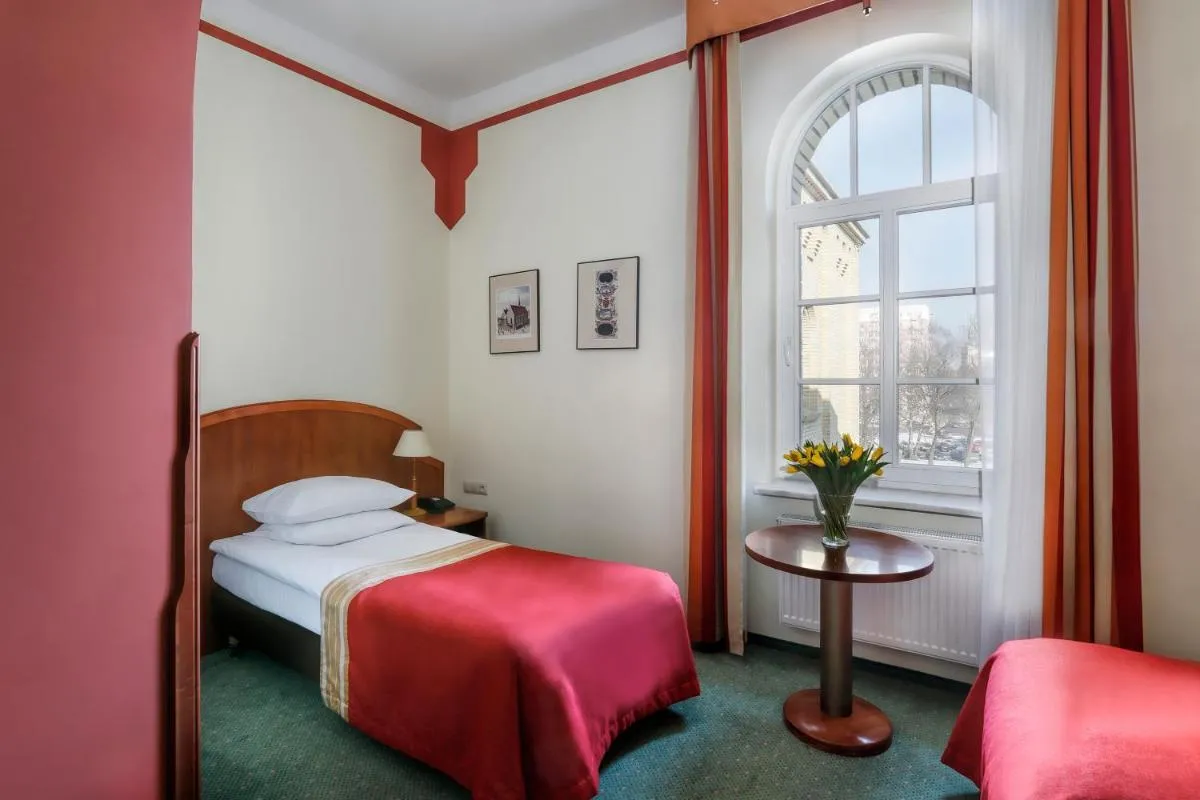 Image 1 of Dom Muzyka