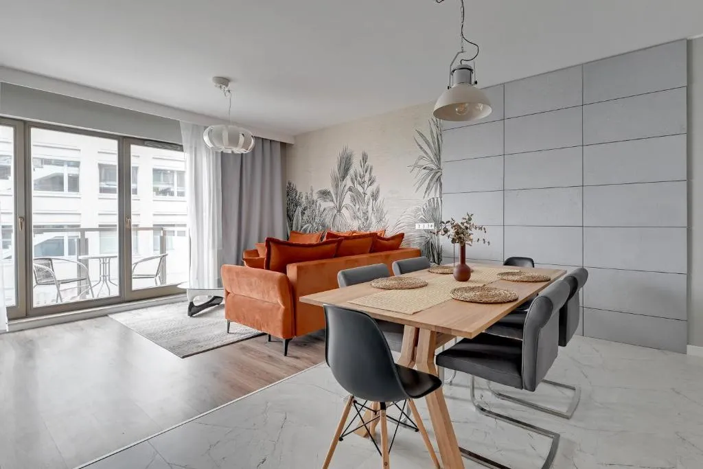 Image of Dom & House – Old Town Waterlane