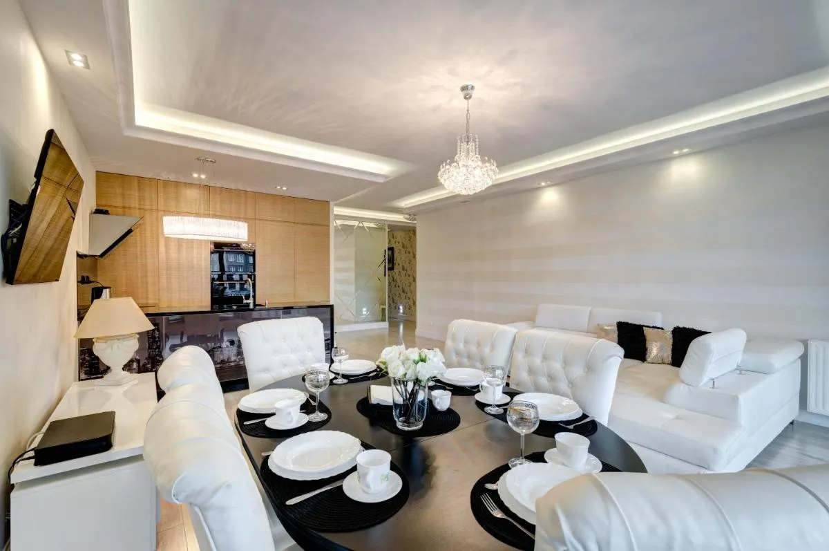 Image 2 of Dom & House – Old Town Waterlane