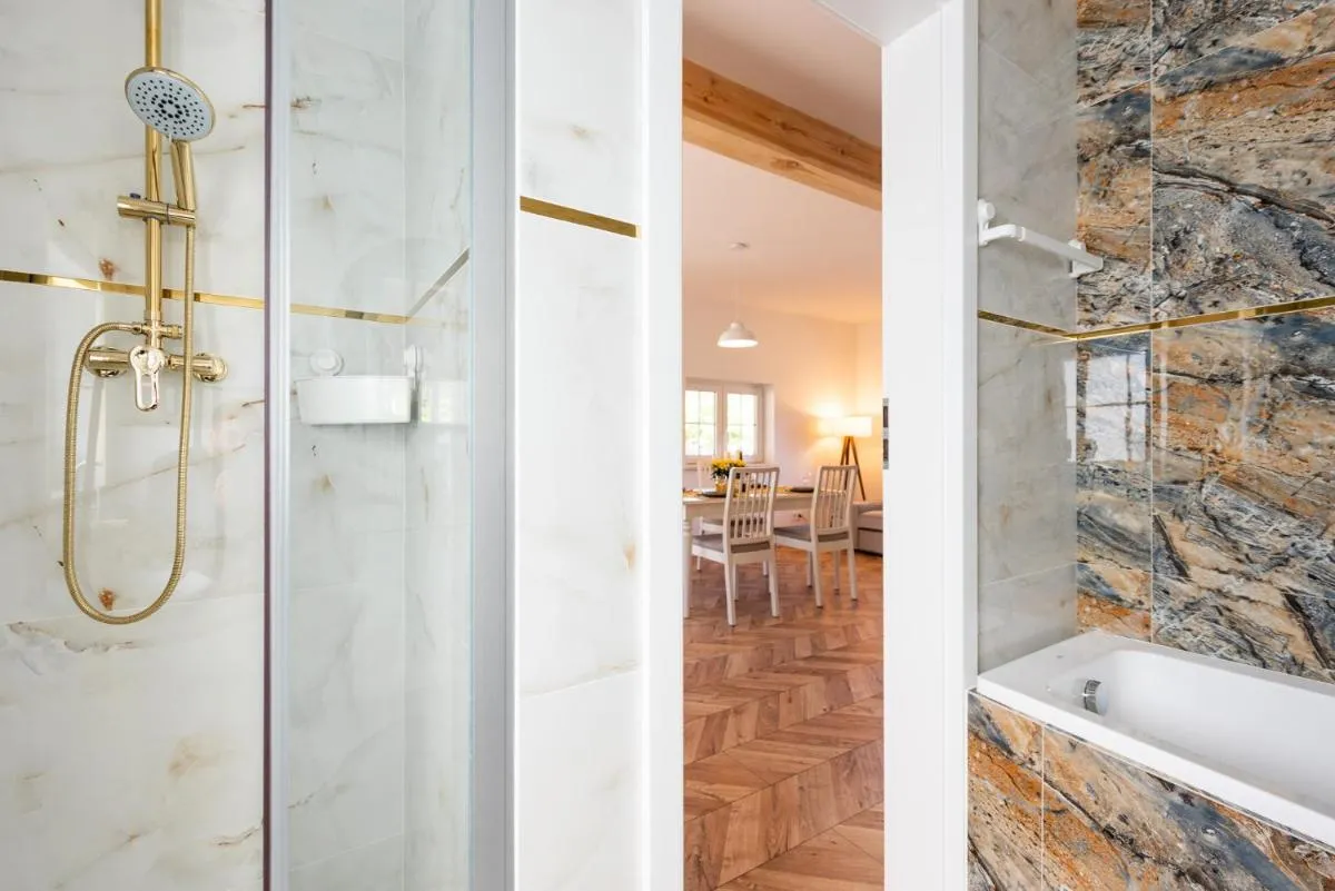 Image 2 of Domek Magda