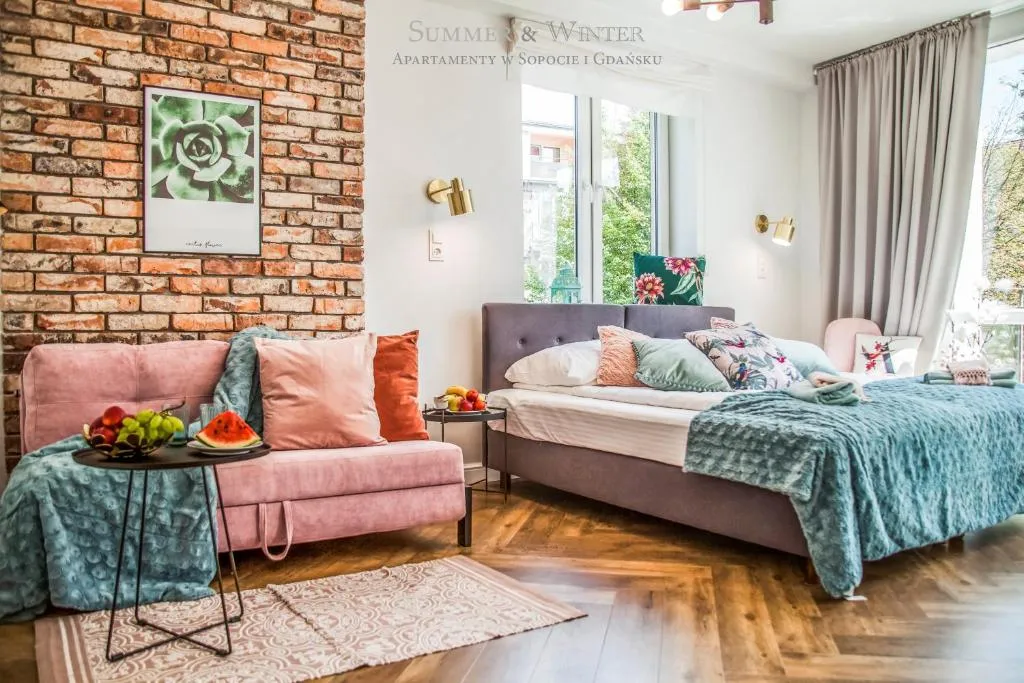 Image of Family Luxury Pure Old Town Apartament 1-8, 2 sypialnie i salon, parking pub, 60m2