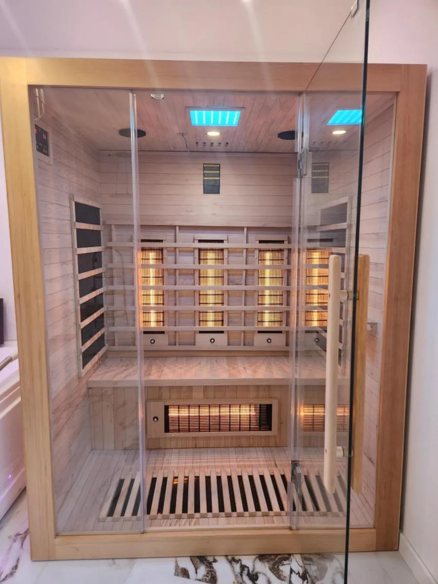 Image 4 of GDAŃSK CHMIELNA PRESTIGE HOME SPA apartments with luxury JACUZZI and SAUNA! Selected apartments also feature a MASSAGE CHAIR and HIMALAYAN SALT WALL with COLOR THERAPY SALT FOREST