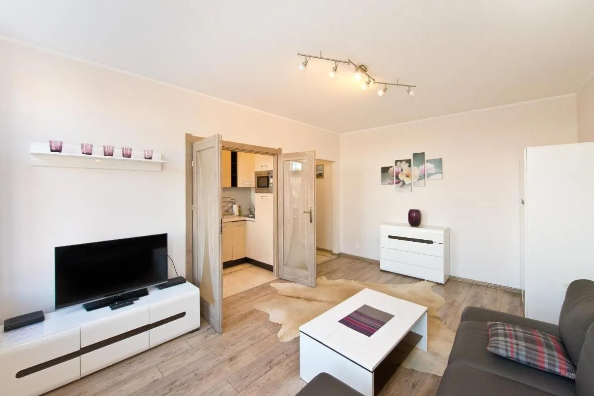 Image 3 of Gdańskie Apartamenty – Apartament Targ Rybny z widokiem na Motławę