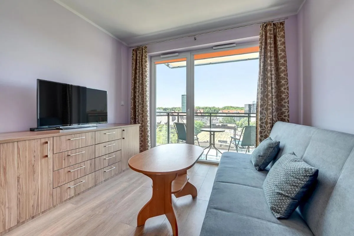 Image 4 of Golden Apartments