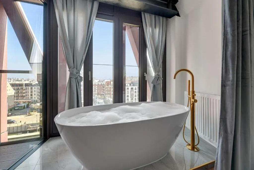 Image of Granaria Nadia by Blue Mandarin