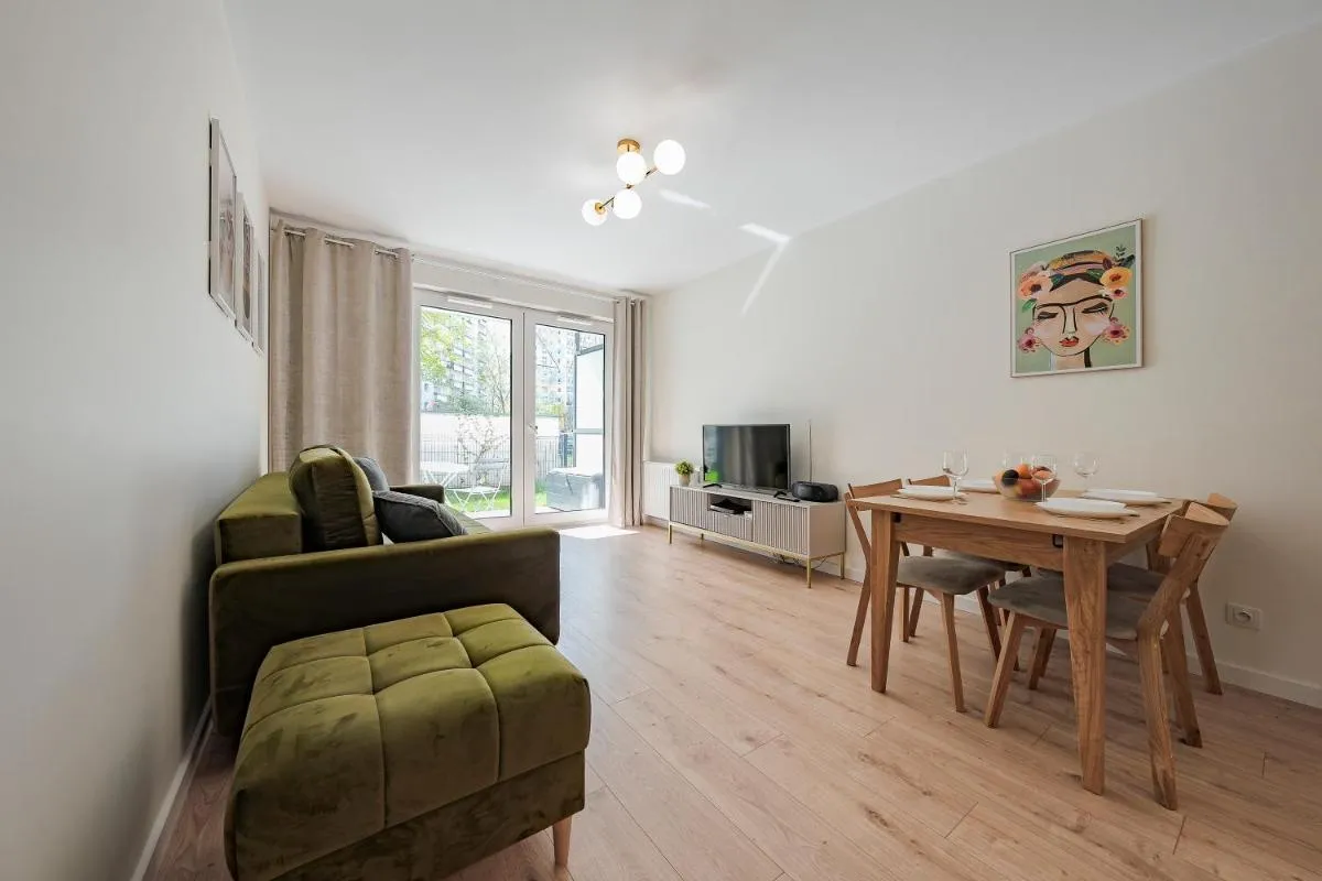 Image 6 of Hello Apartments Sea Salt Gdansk z ogrodkiem i prywatnym miejscem postojowym