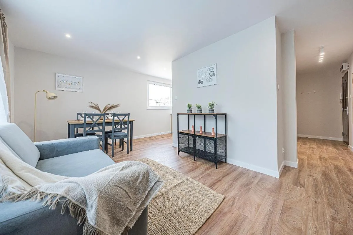 Image 3 of Hello Apartments So Close