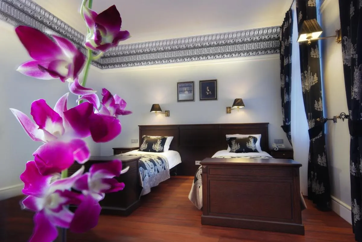 Image 4 of Holland House Residence Old Town