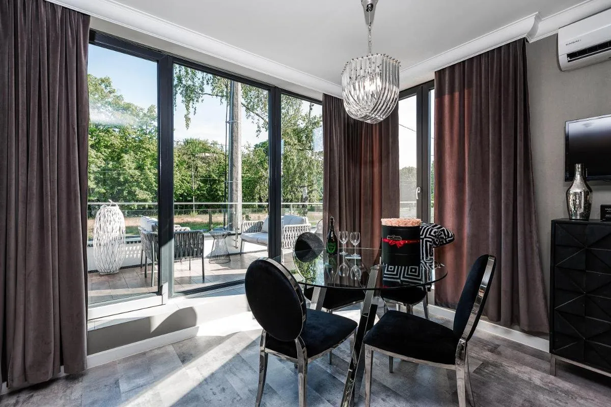 Image 3 of ICON APARTMENTS