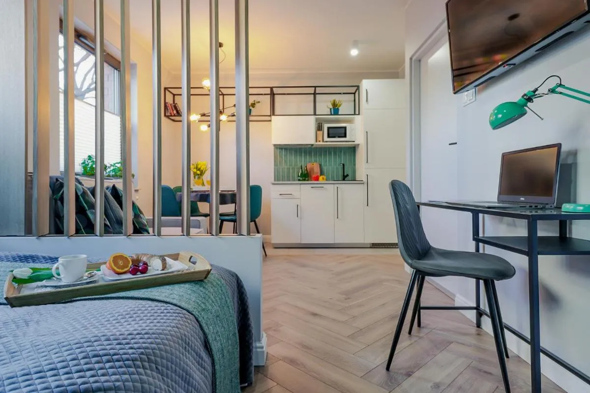 Image 2 of Ideal Apartments Green & Blue