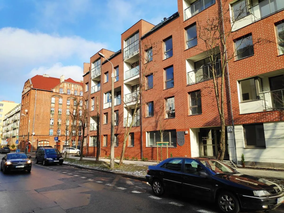 Image 5 of Ideal Apartments Green & Blue