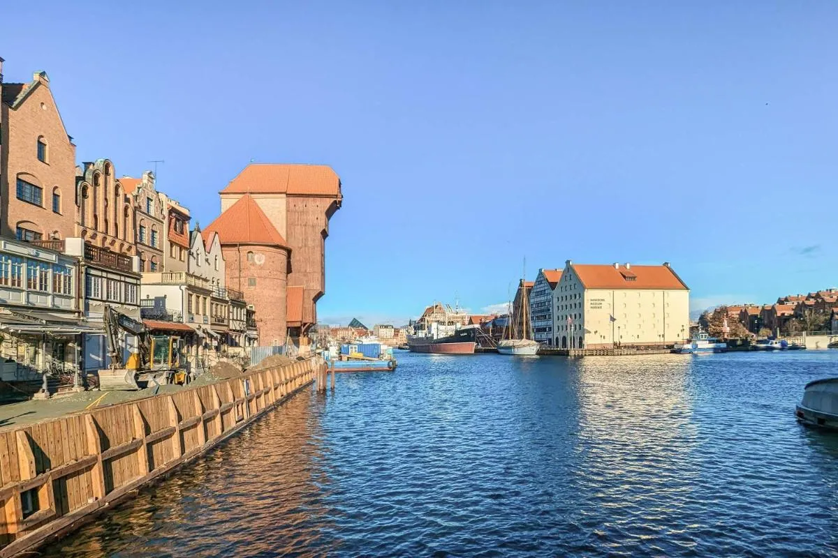 Image 1 of Jasny Apartament z Parkingiem Główne Miasto w Gdańsku by Noclegi Renters