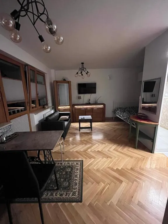 Image of KawalerkaPilotow