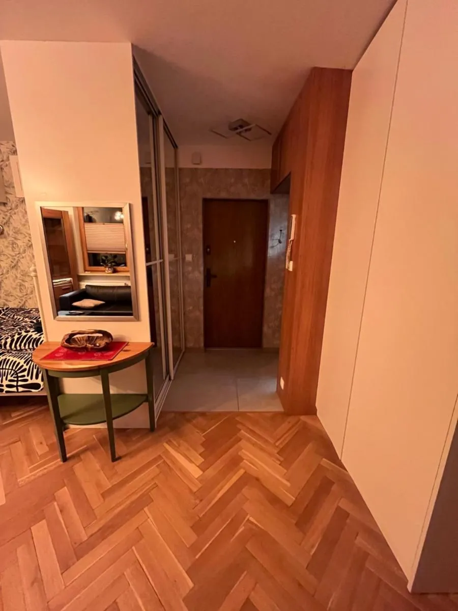 Image 5 of KawalerkaPilotow