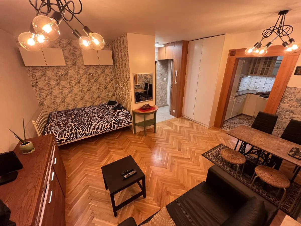 Image 6 of KawalerkaPilotow