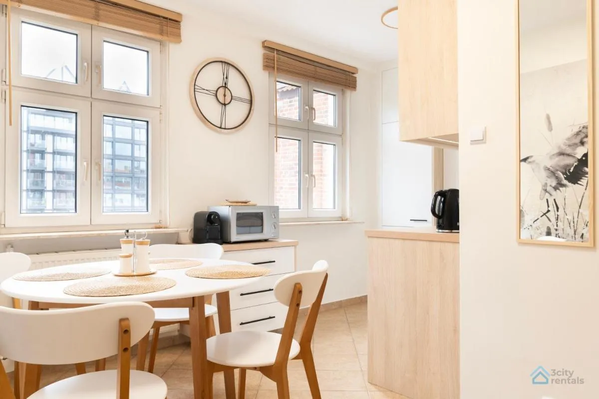 Image 6 of Klimatyczne Studio 3city w Gdańsku z Widokiem na Wodę by Noclegi Renters