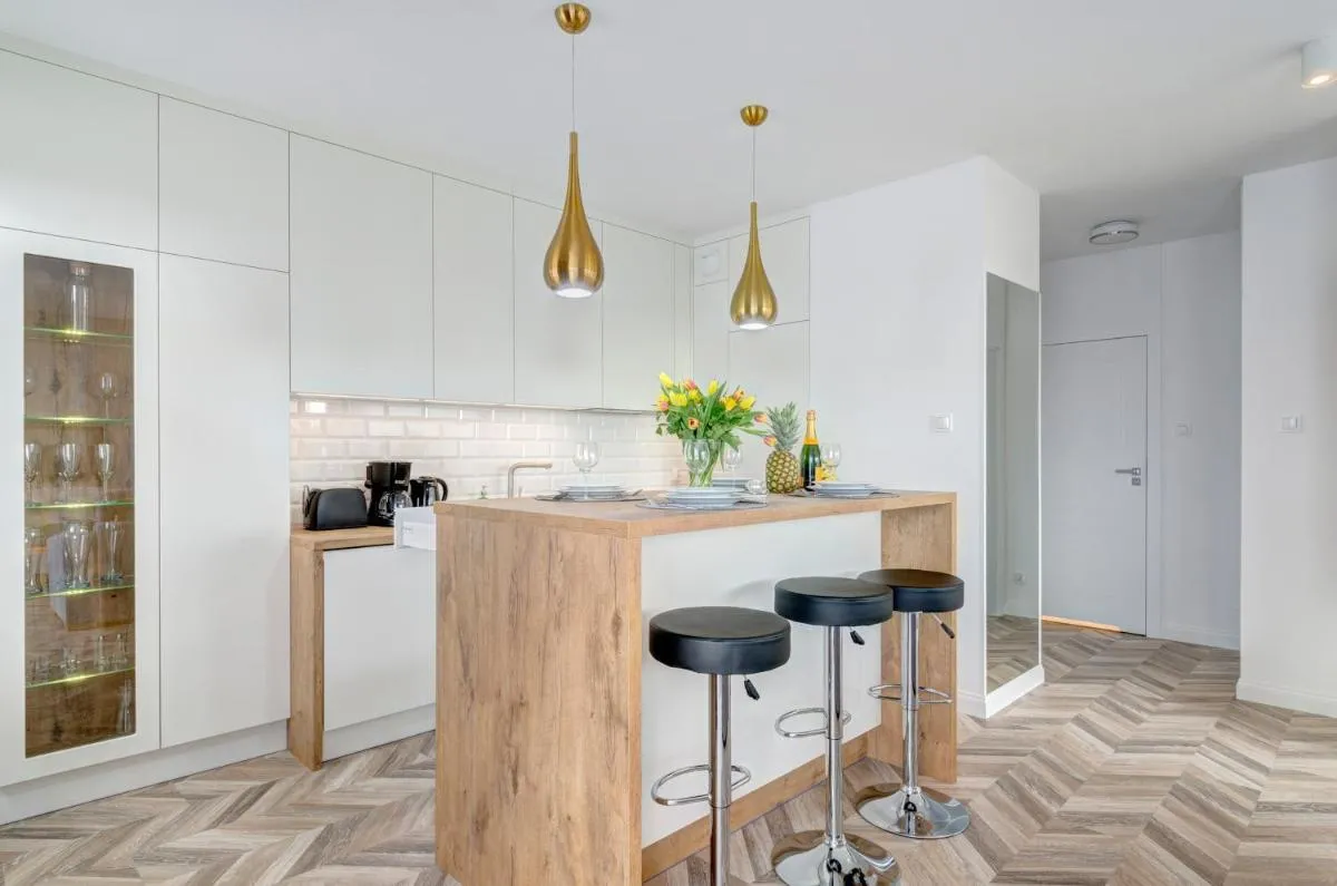 Image 5 of Live & Travel Apartments Number 1