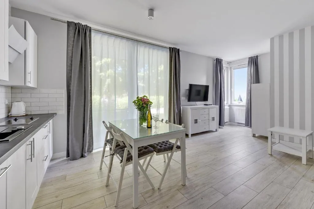 Image of Long Beach – Tre Mare