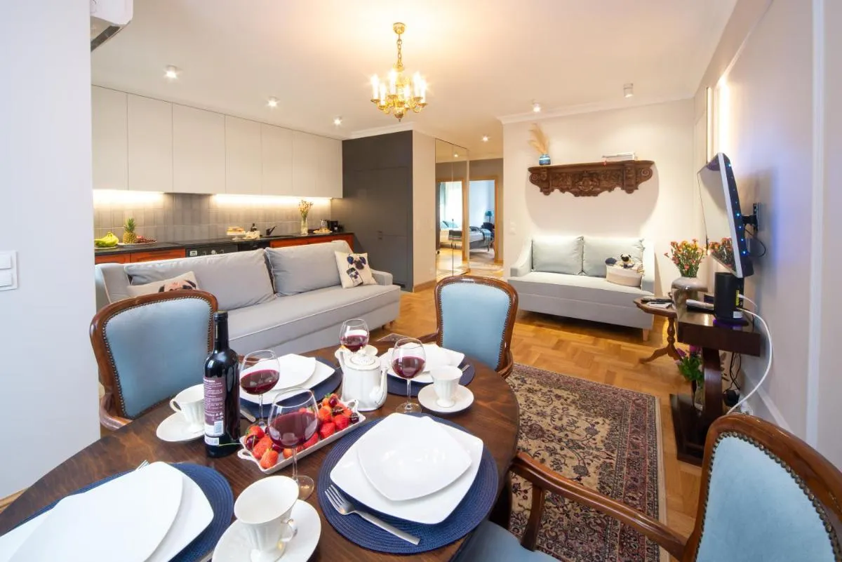 Image 3 of Maya’s Flats & Resorts 102 – PREMIUM APARTMENT PRZY PARKU REGANA 3 pokoje blisko plaży